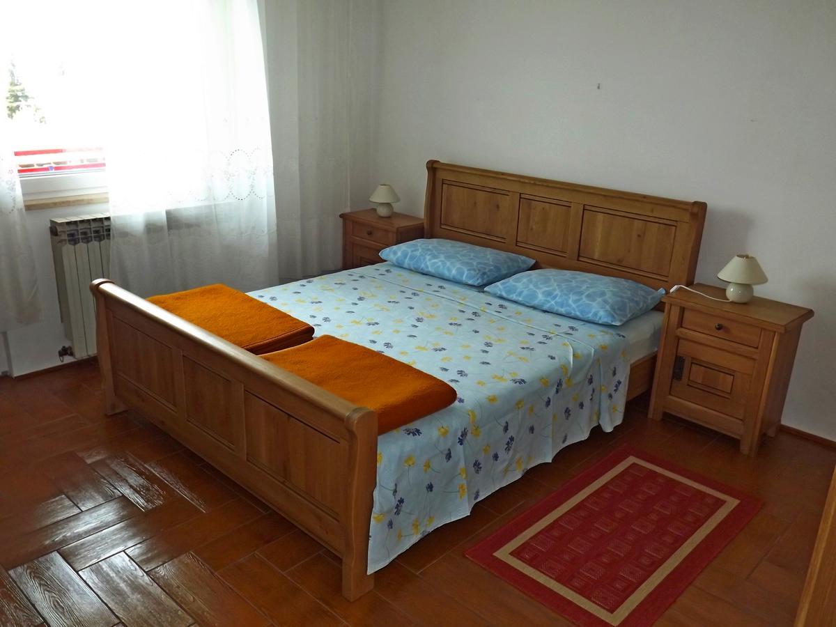 Apartments Maricic 200 Meters From The Beach Novi Vinodolski Extérieur photo