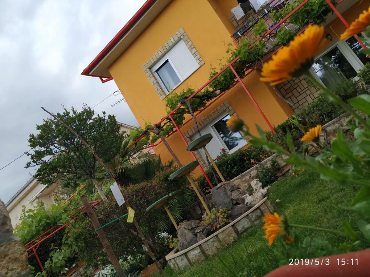 Apartments Maricic 200 Meters From The Beach Novi Vinodolski Extérieur photo