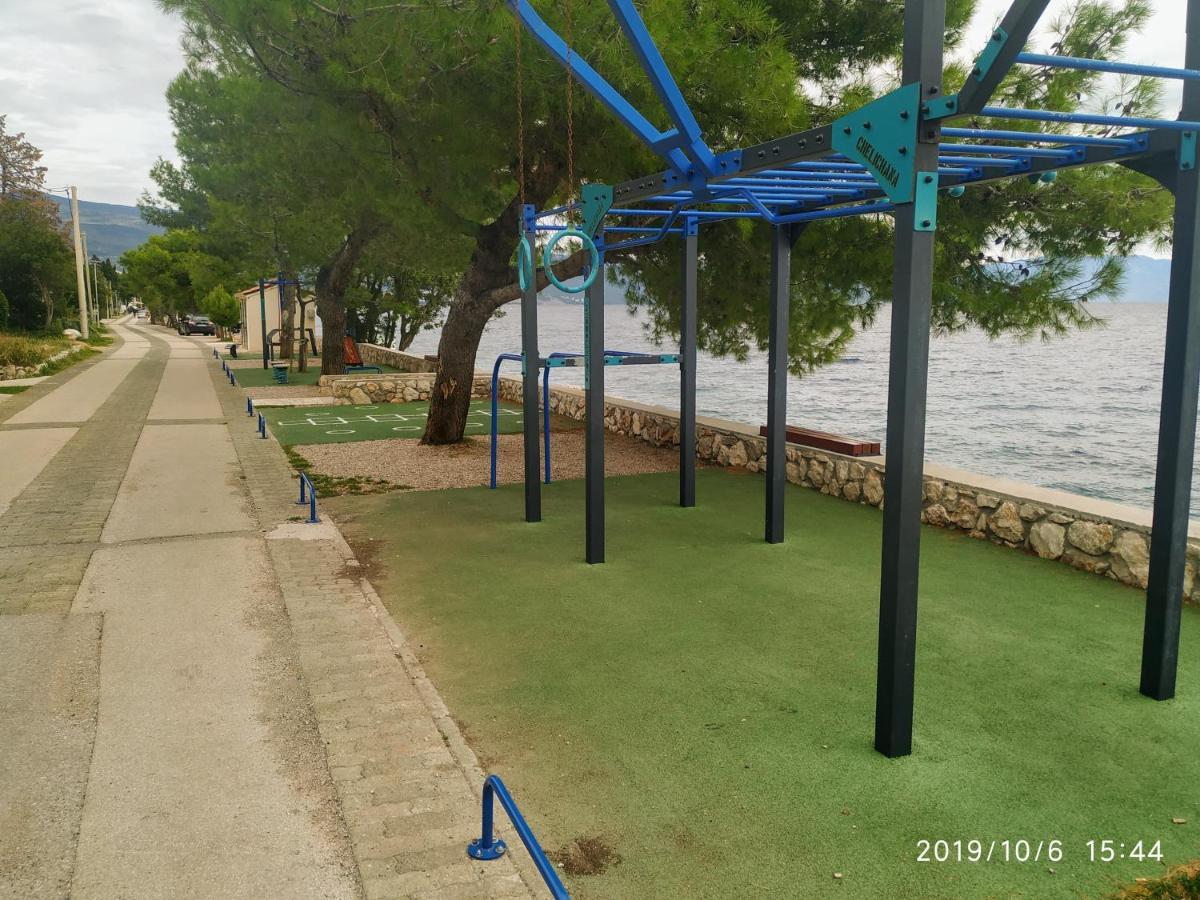 Apartments Maricic 200 Meters From The Beach Novi Vinodolski Extérieur photo